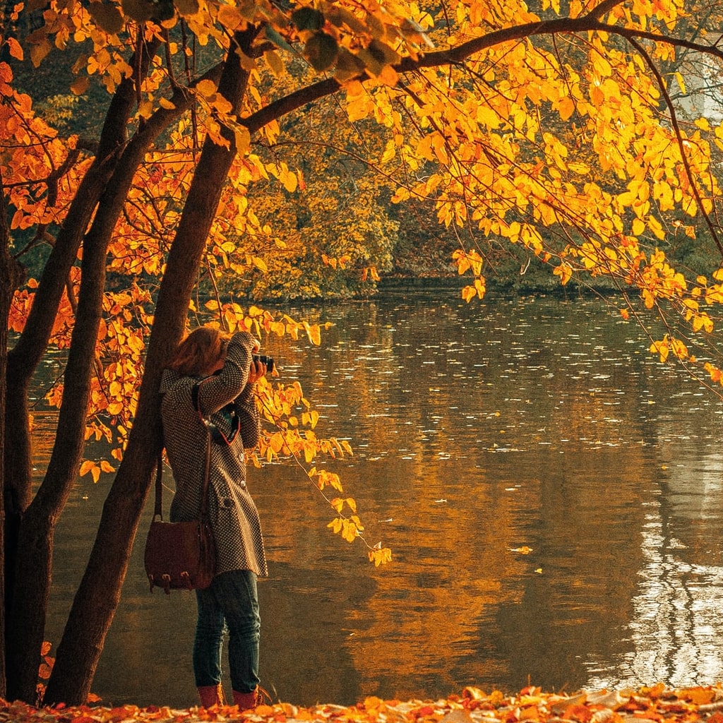 Woman leaf peeping